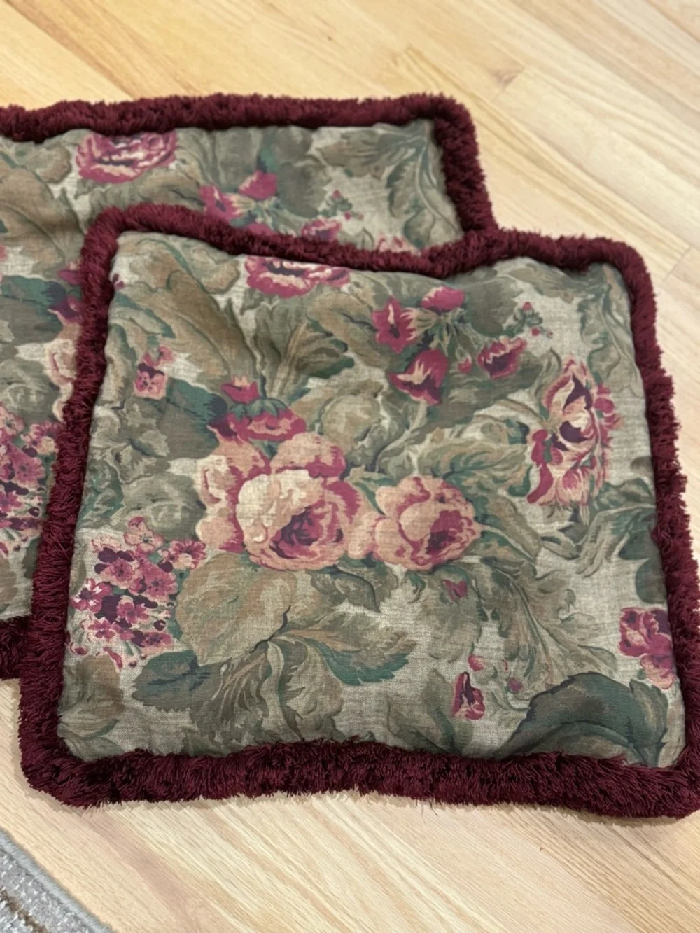 Set of 2,Floral Square Accent Decorative Bed Couch Pillow Covers 19”